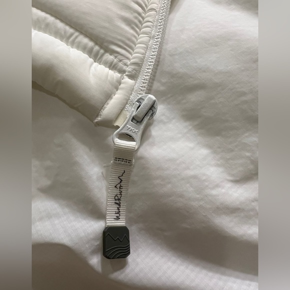 T-Max size Medium, sweater , white color - Picture 8 of 9